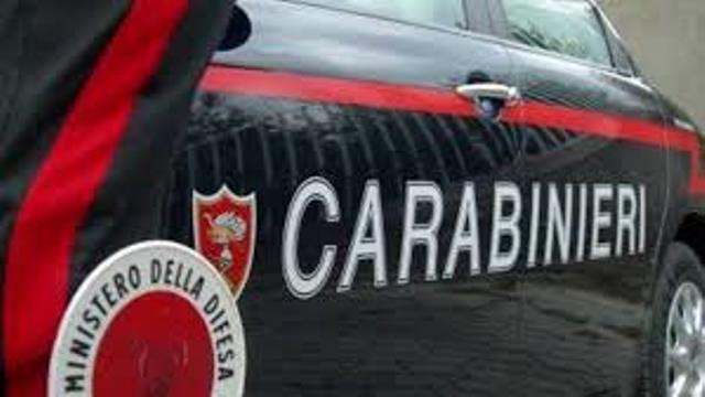 Stazione Carabinieri a Anacapri. Via Caprile, 38, Tel. 081 837 1011